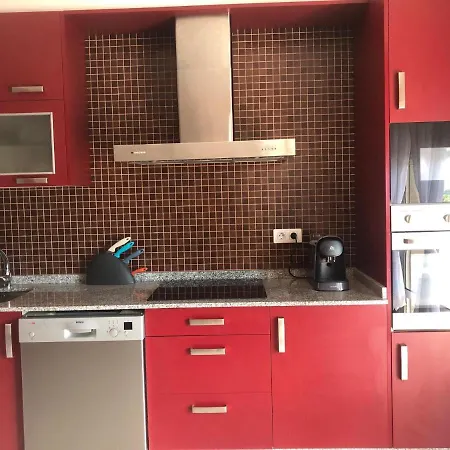 Chalet Con Jardin En Urbanizacion Con Piscina Cerca De Appartement Sanxenxo