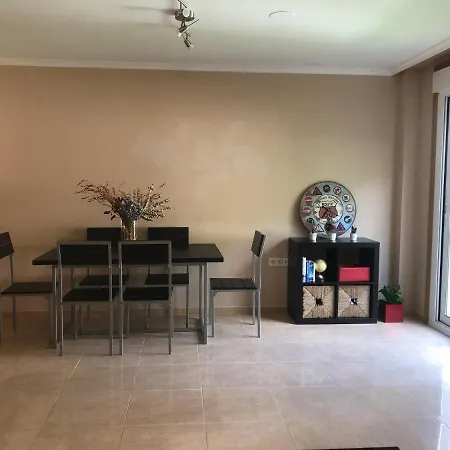Appartement Chalet Con Jardin En Urbanizacion Con Piscina Cerca De Sanxenxo